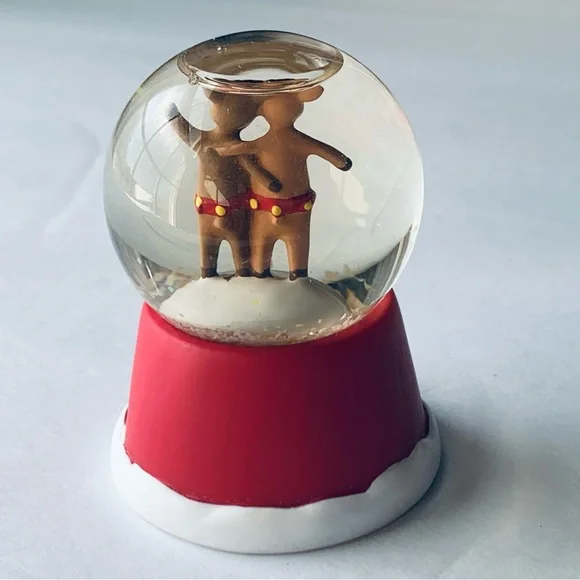 Hallmark Mini "Deer Friends" Snow Globe - Picture 2 of 6